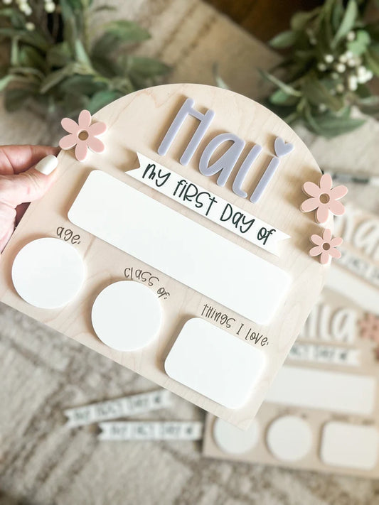 Arched Back To School Sign | Interchangeable Names